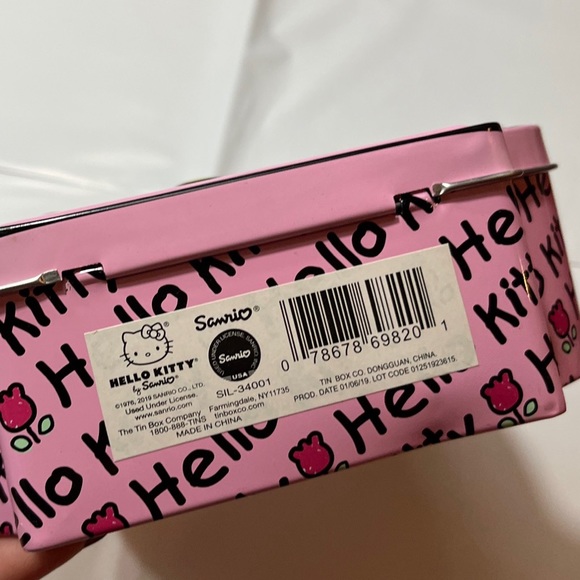 Hello Kitty CAT Face TIN box CARRY CASE latch Lock Pink Beaded Handle Sanrio OS - Picture 3 of 13